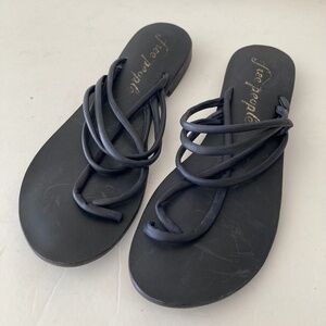 NWOT Free People Kayla Soft Strappy Black Leather Sandals Sz 40